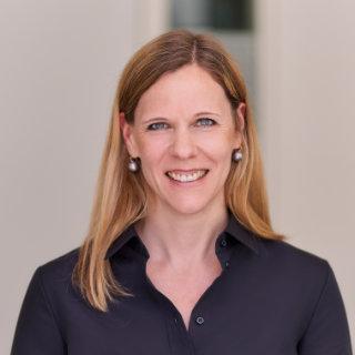 Jut­ta Wil­kens, Diplom-Betriebswirtin (FH), Wirtschaftsprüferin/Steuerberaterin