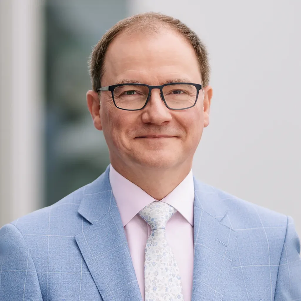 Mi­cha­el Vo­ge­ler